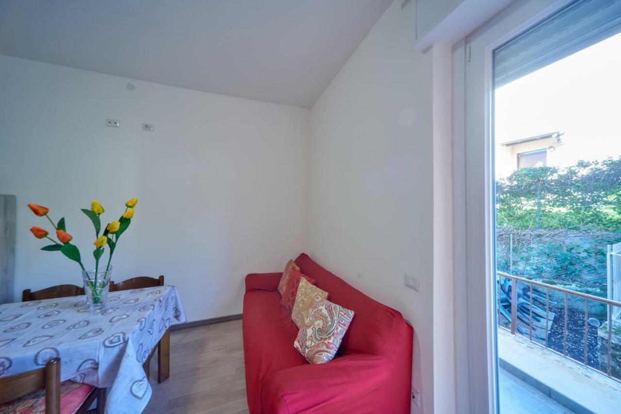 Casa Della Nonna Διαμέρισμα Abbadia Lariana Εξωτερικό φωτογραφία